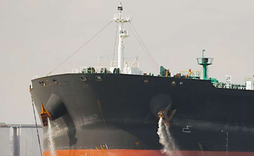 Verschiedene Armaturen fuer Ueberwasserschiffe