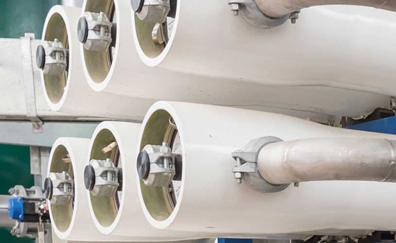 Wasserkraftwerk Wasserabfluss am Wehr