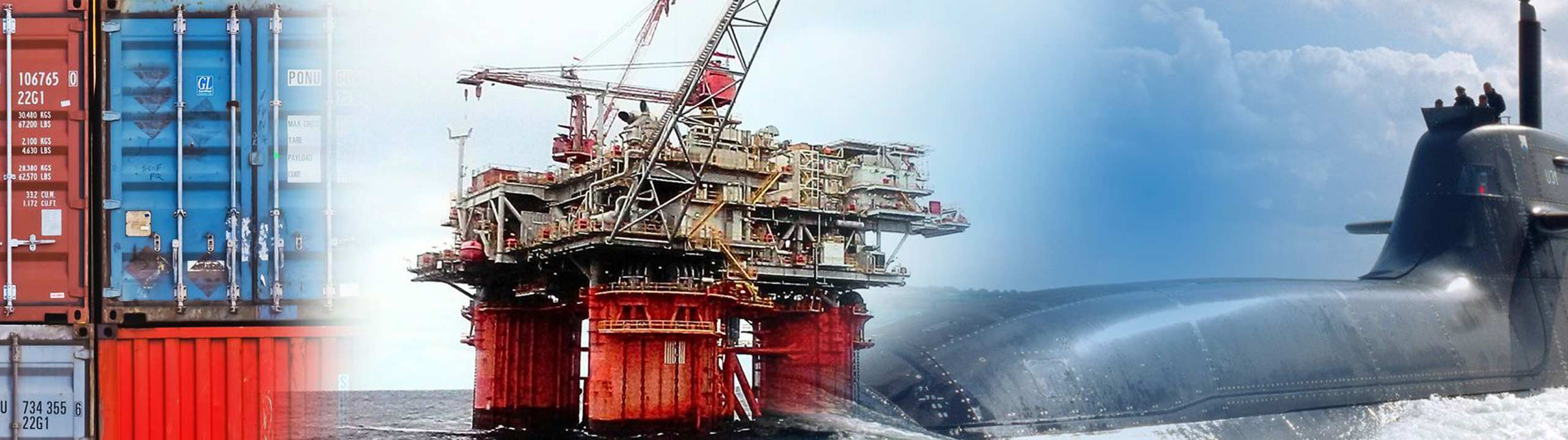 Ein U-Boot neben einer Bohrinsel und mehreren Containern